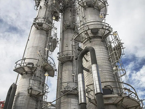 Lubricating oil solvent dewaxing equipment
